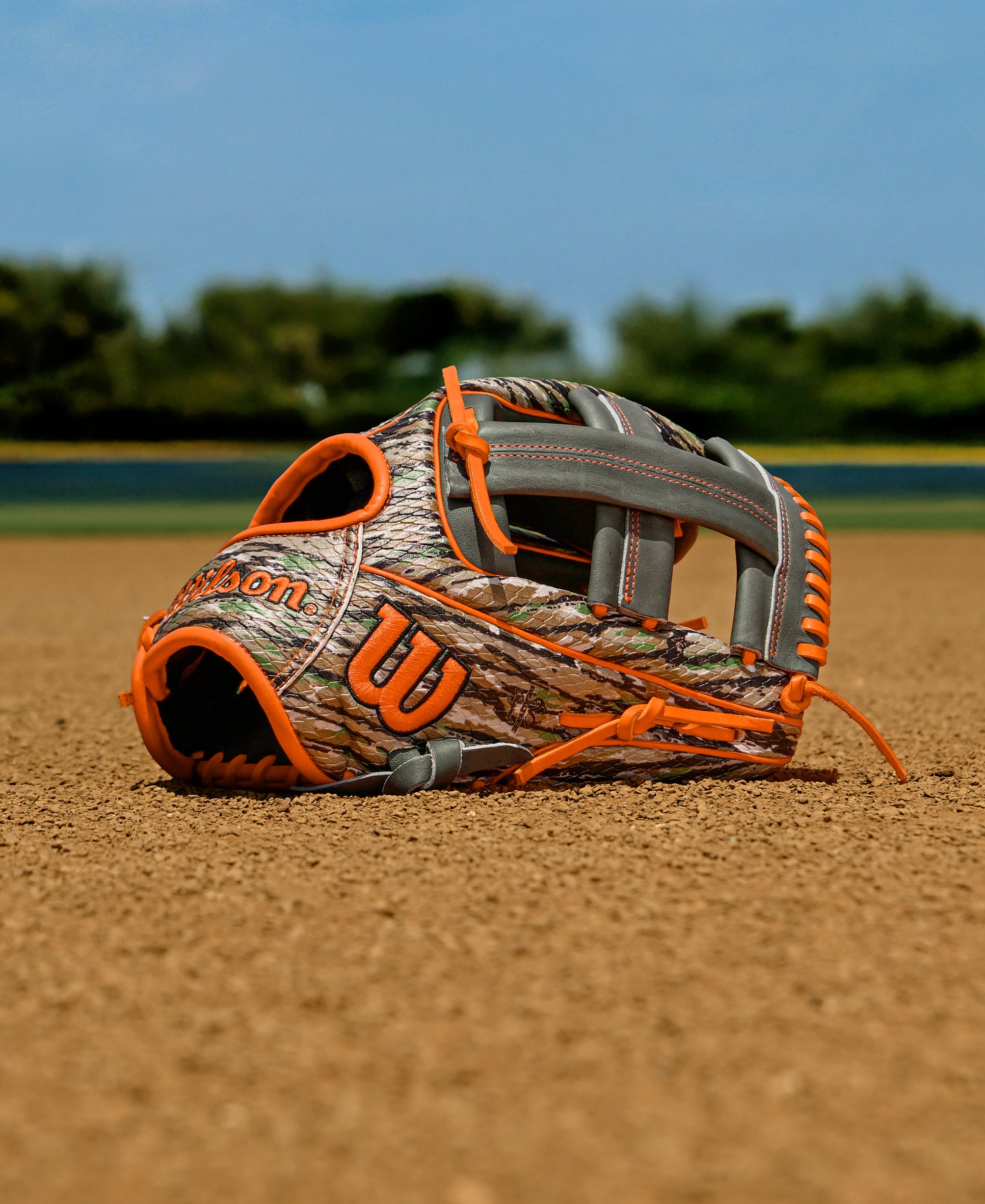 Wilson Winter 2025 A2000 SuperSkin Gunnar Henderson Game Model 11.75" Infield Baseball Glove