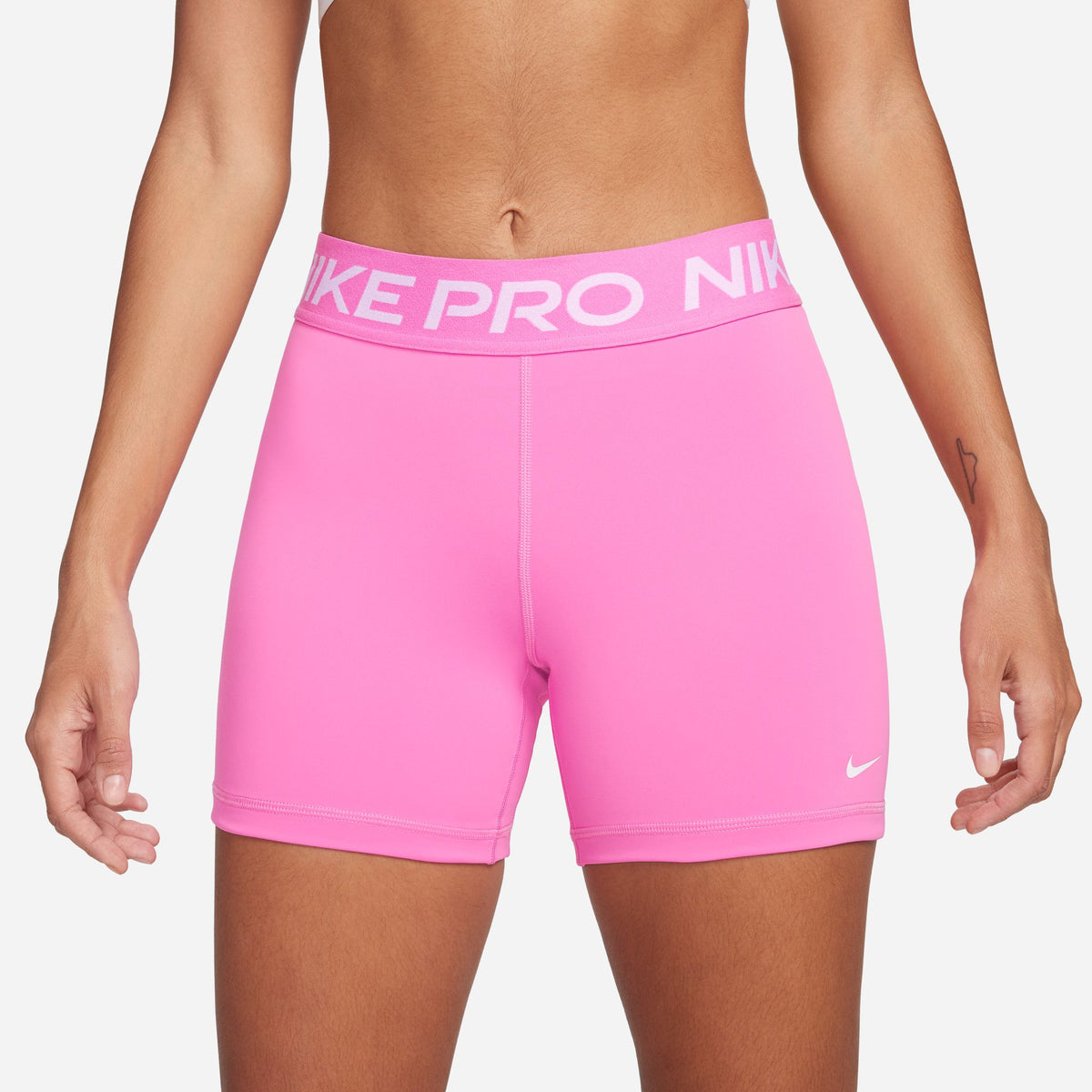 Nike Womens 365 5" Shorts