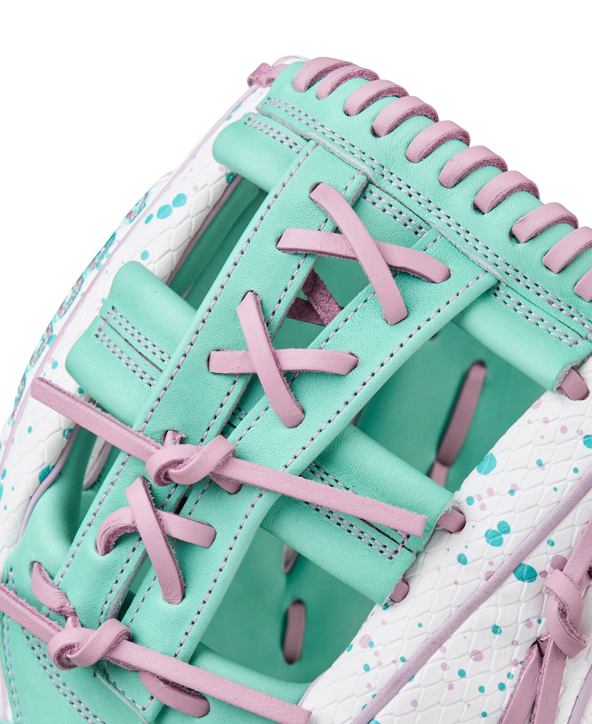Wilson Winter 2025 A2000 FP75 SuperSkin Model 11.75" Infield Fastpitch Glove