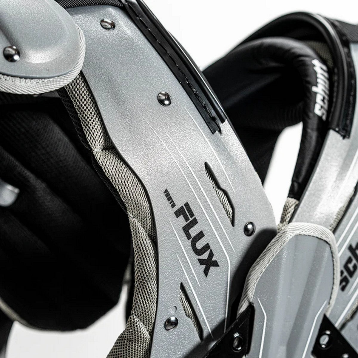 Schutt Youth Flux All Purpose Shoulder Pads